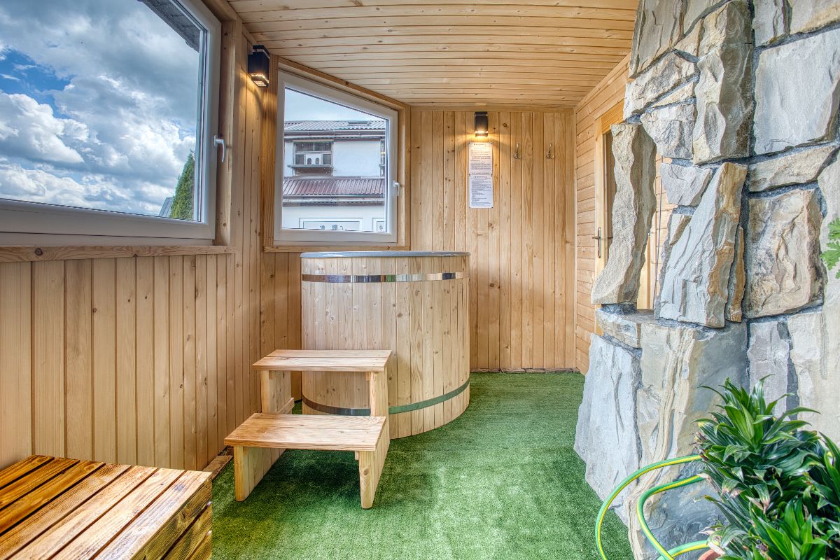 Baciarskie SPA z jacuzzi i sauną